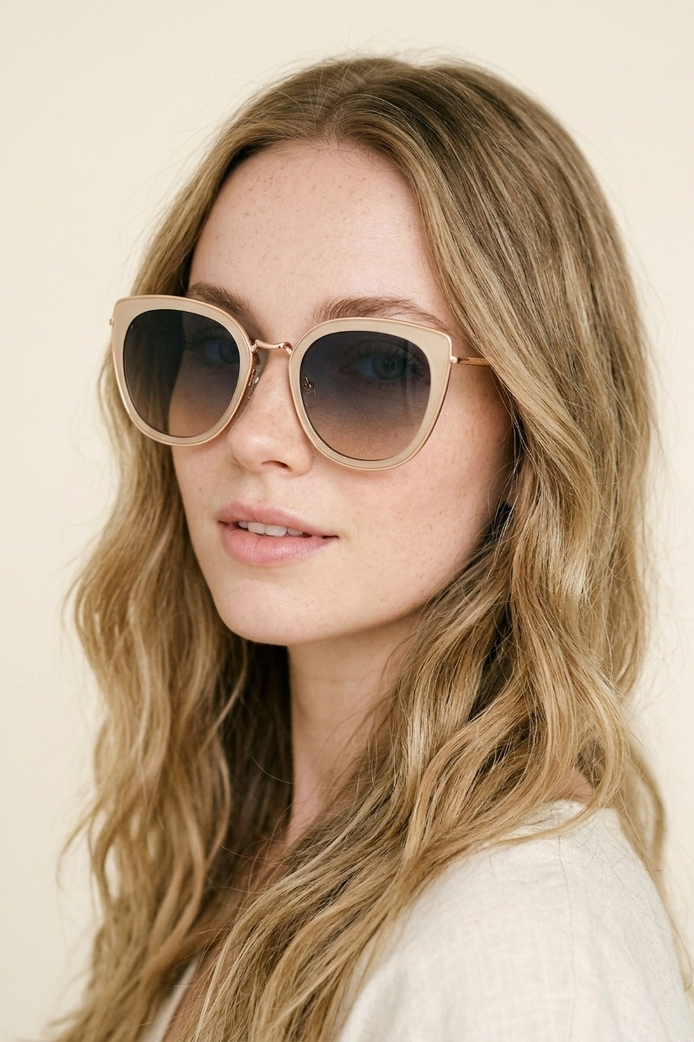 Beige Cat Eye Metal Frame Gradient Oversize Sunglasses