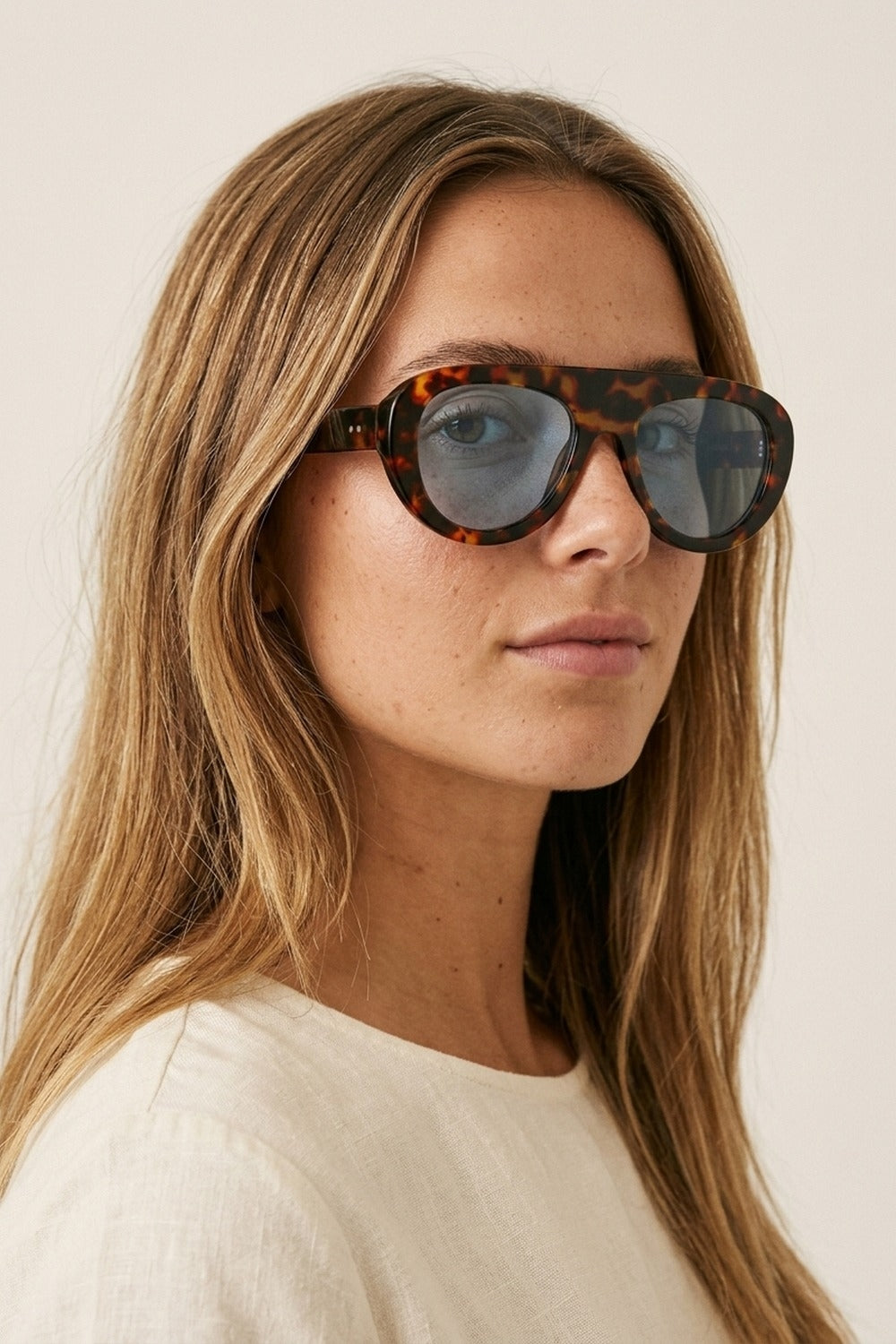 Multicolor Tortoiseshell Oval Frame Blue Lens Sunglasses