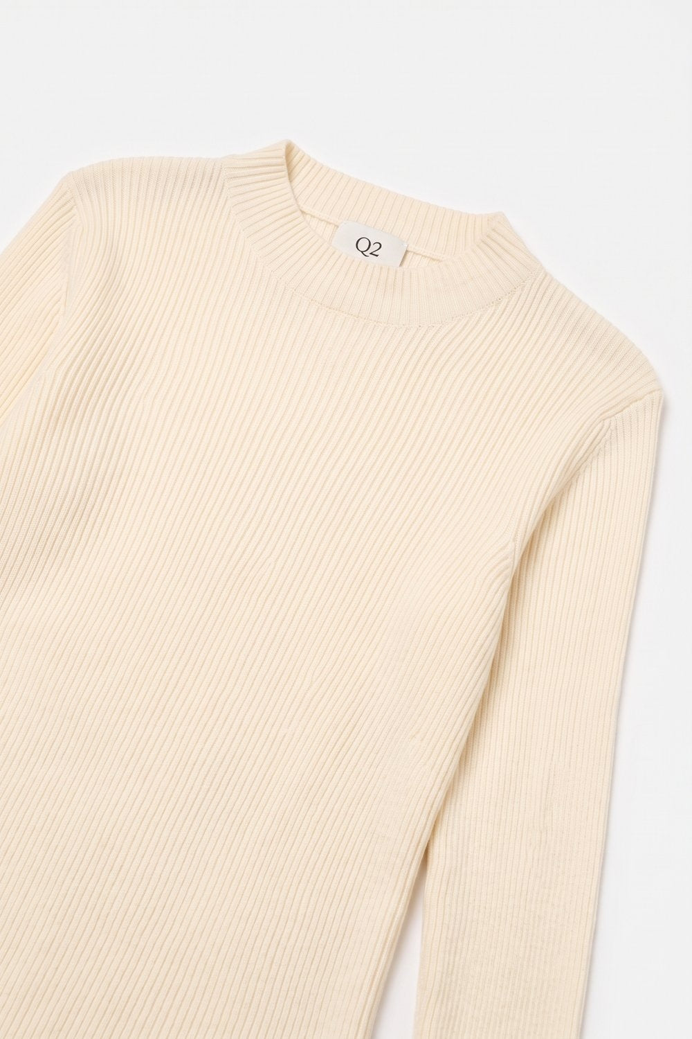 Fine Ribbed Merino Wool Sweater in cream with Mock neck - Jumpers