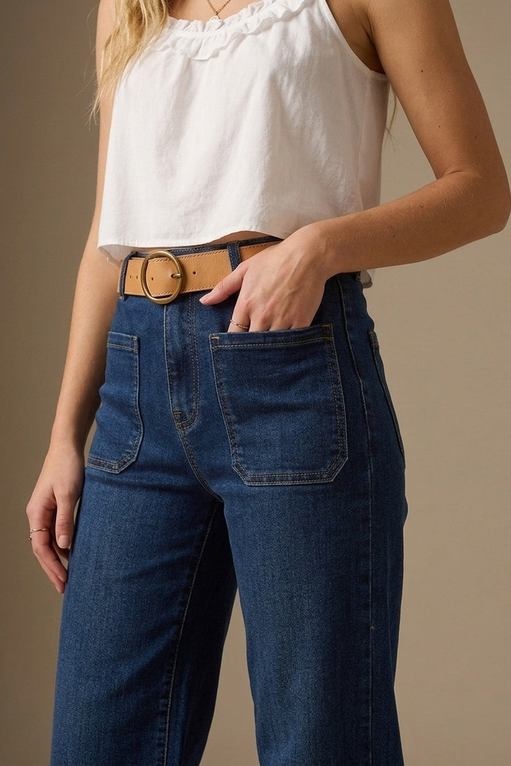 Dark wash jeans with wide leg and pockets - Denim