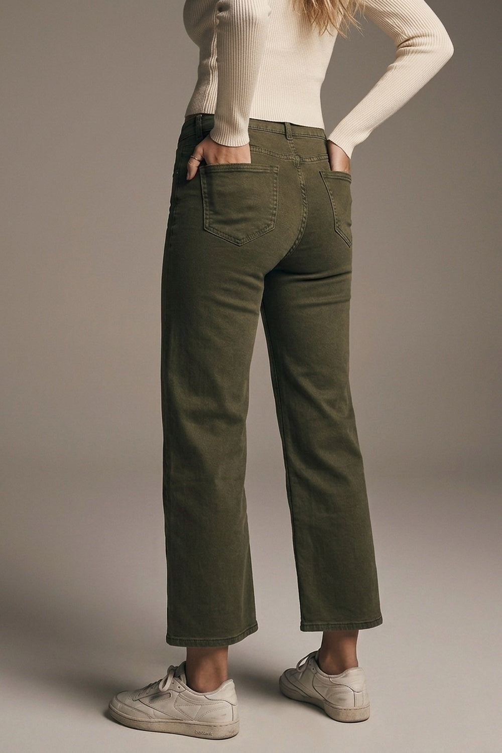 Cropped wide leg jeans in khaki - Coloured Jeans