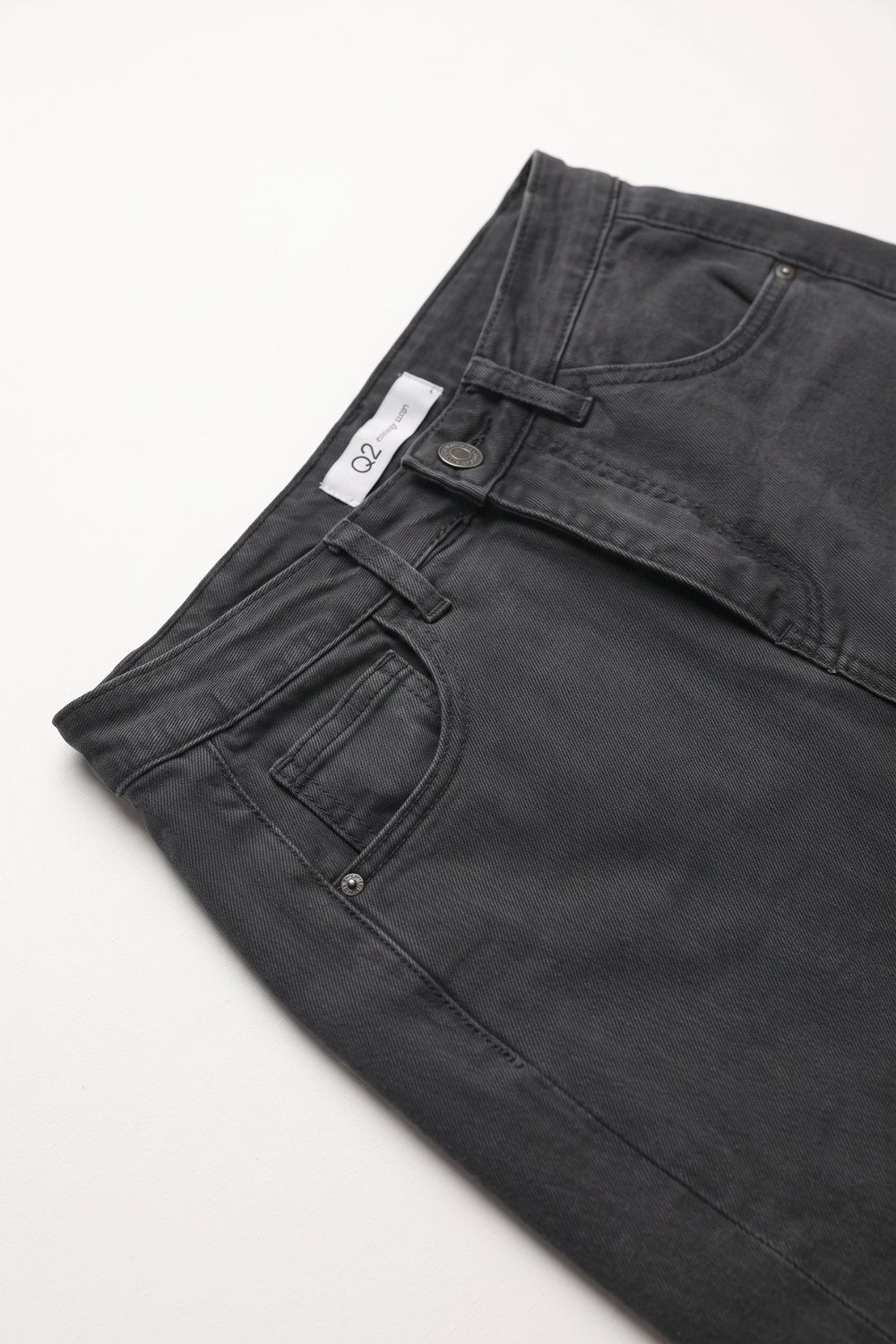 Grey Wide-Leg Pants in Barrel Style with side seam - trousers