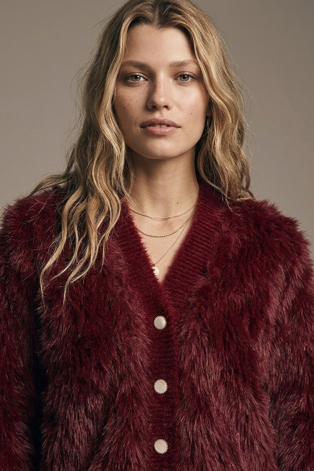 Cropped Jacket in burgundy in fine fur - blazer
