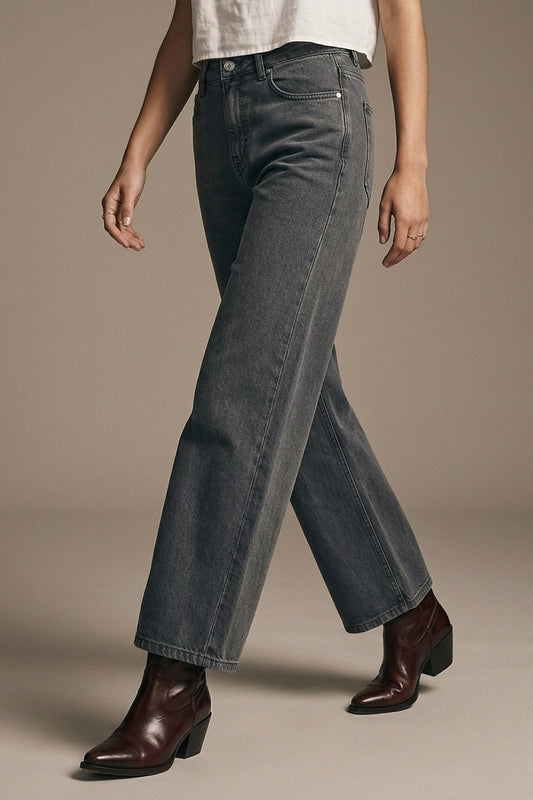Cropped wide leg jeans in gray