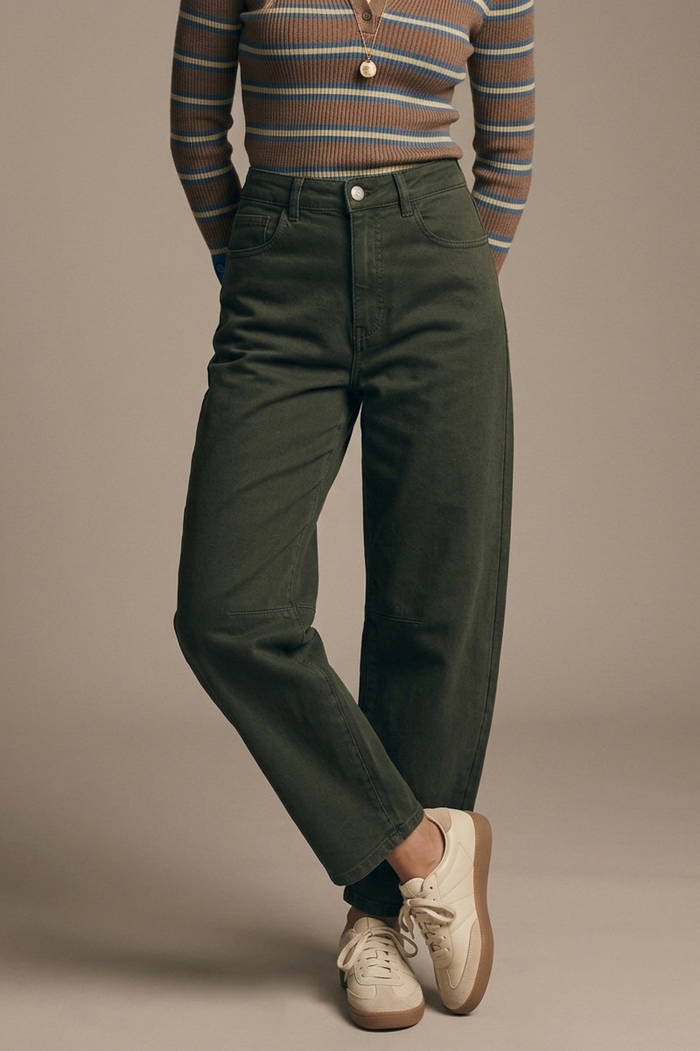 Comfortable stretch jeans with barrel leg in dark green - Jeans