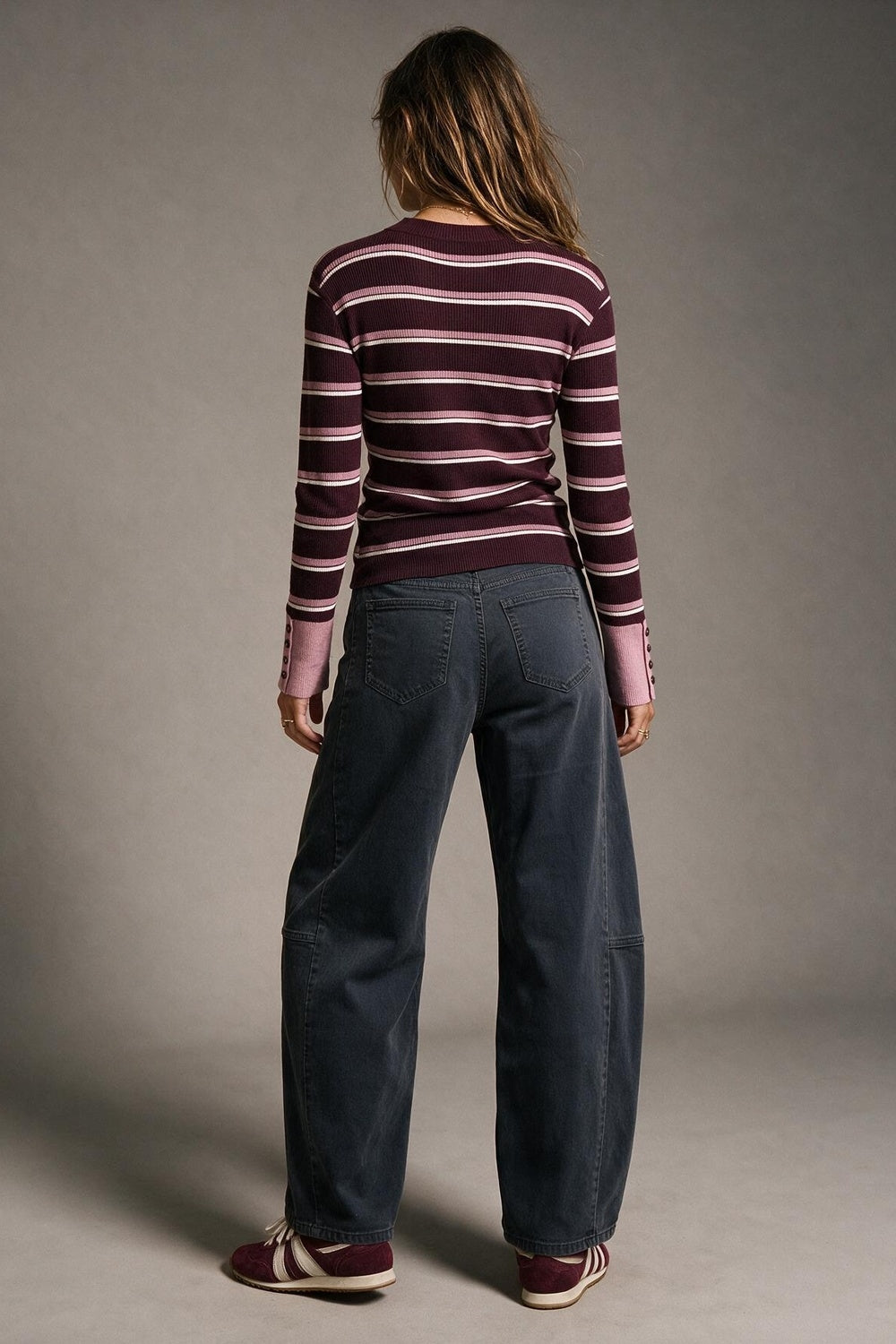 Grey Wide-Leg Pants in Barrel Style with side seam - trousers