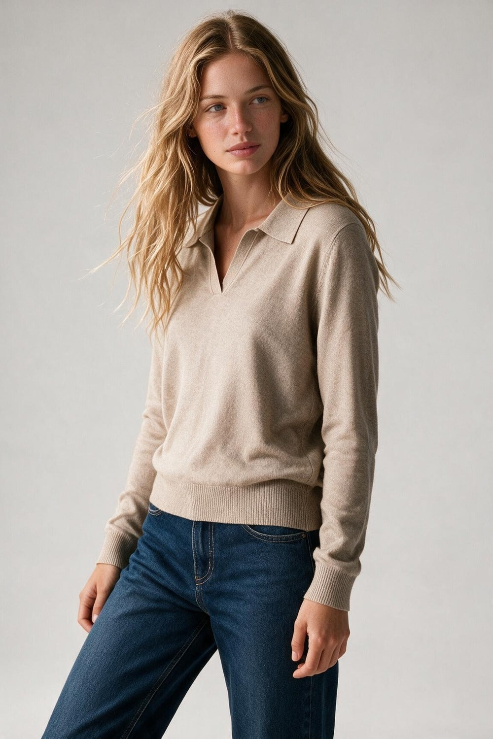 Beige Knitted polo collar with V-neckline no button placket - Polos