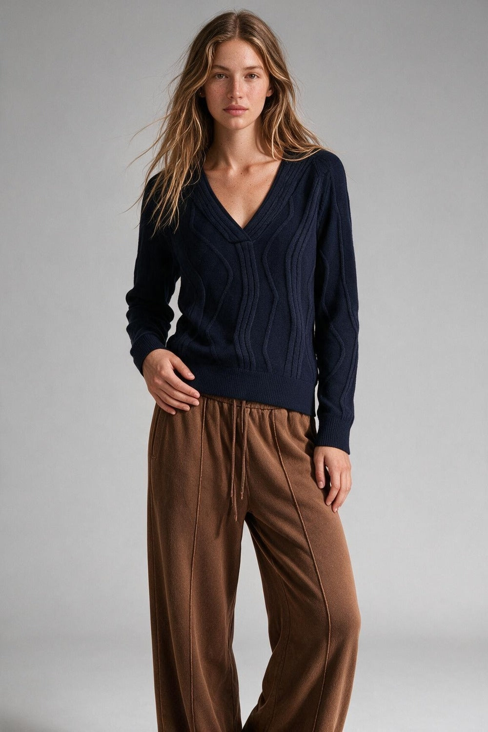 Textured Wave-Knit V-Neck Sweater in navy - Jumpers