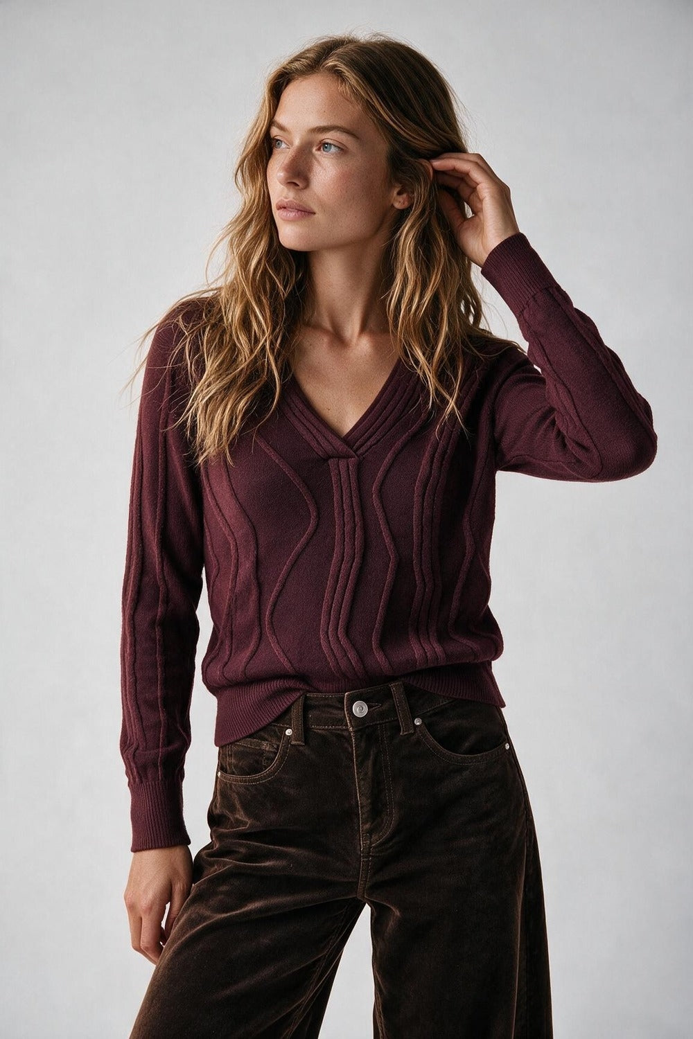 Textured Wave-Knit V-Neck Sweater in Burgundy - Jumpers