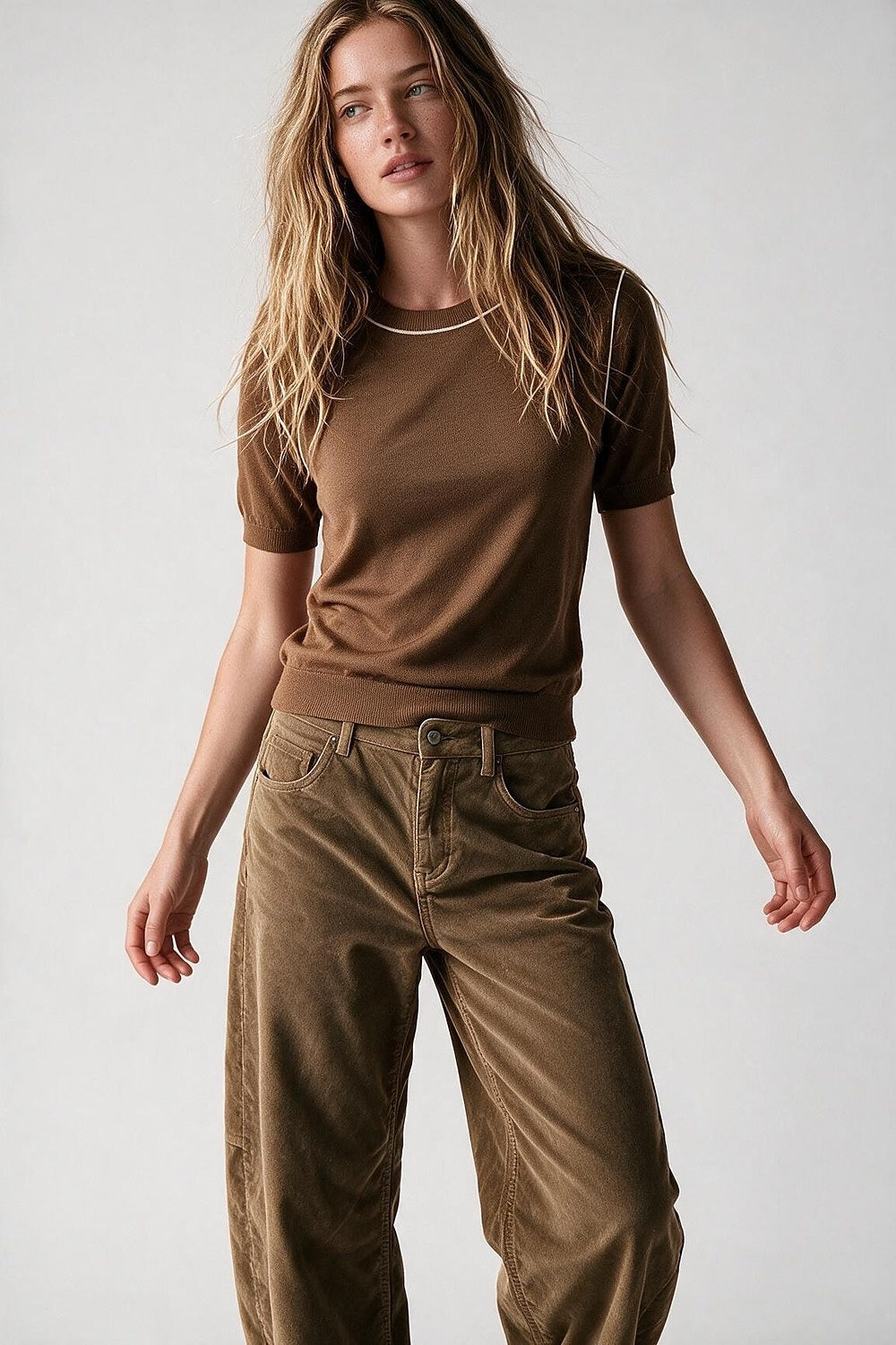 Camel Fine Knit Contrast Stitch Crew Neck Short Sleeve sweater - Jumpers