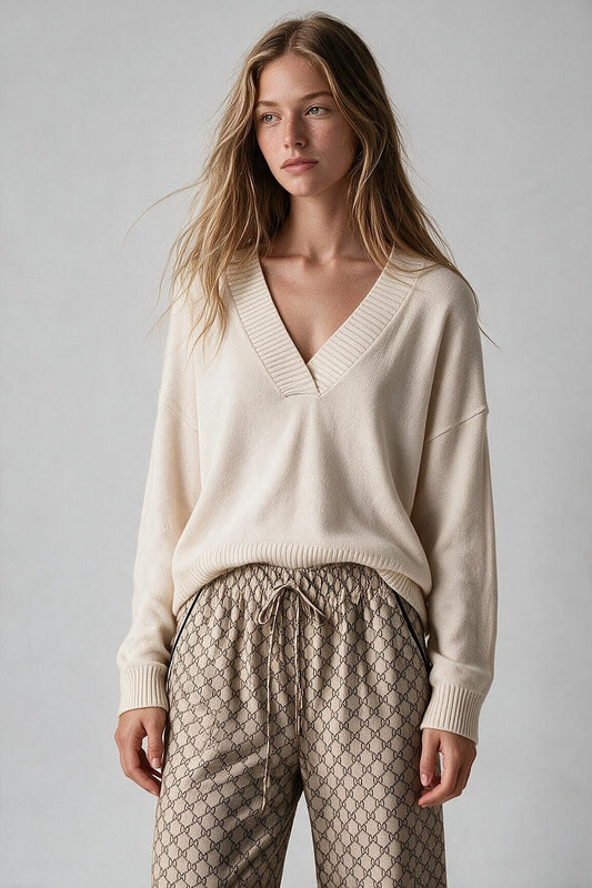 White warm Knit wide V-Neck jumper - Jumpers