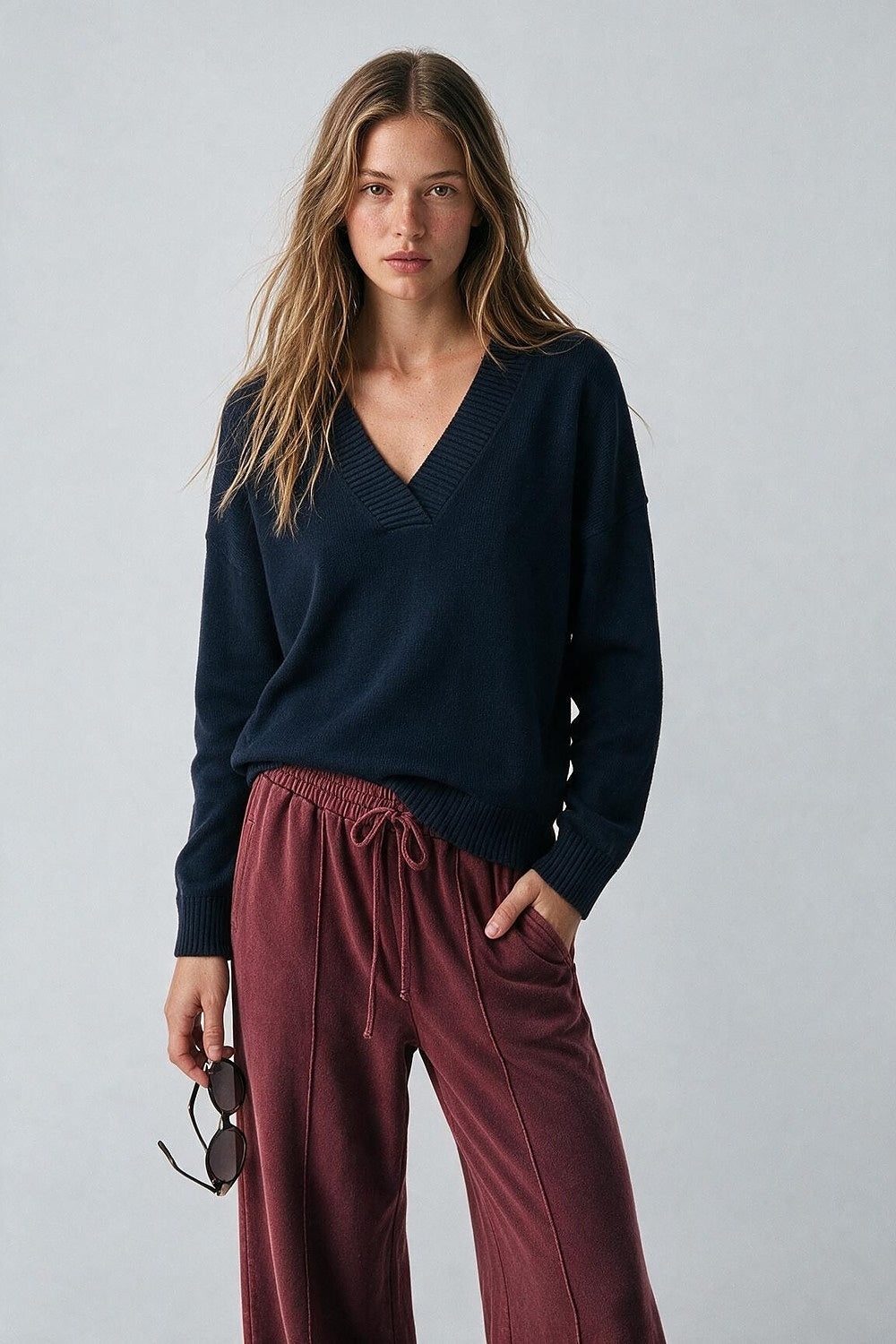 navy warm Knit wide V-Neck sweater - Jumpers