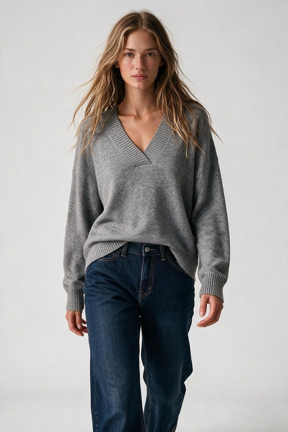 grey warm Knit wide V-Neck sweater - Jumpers