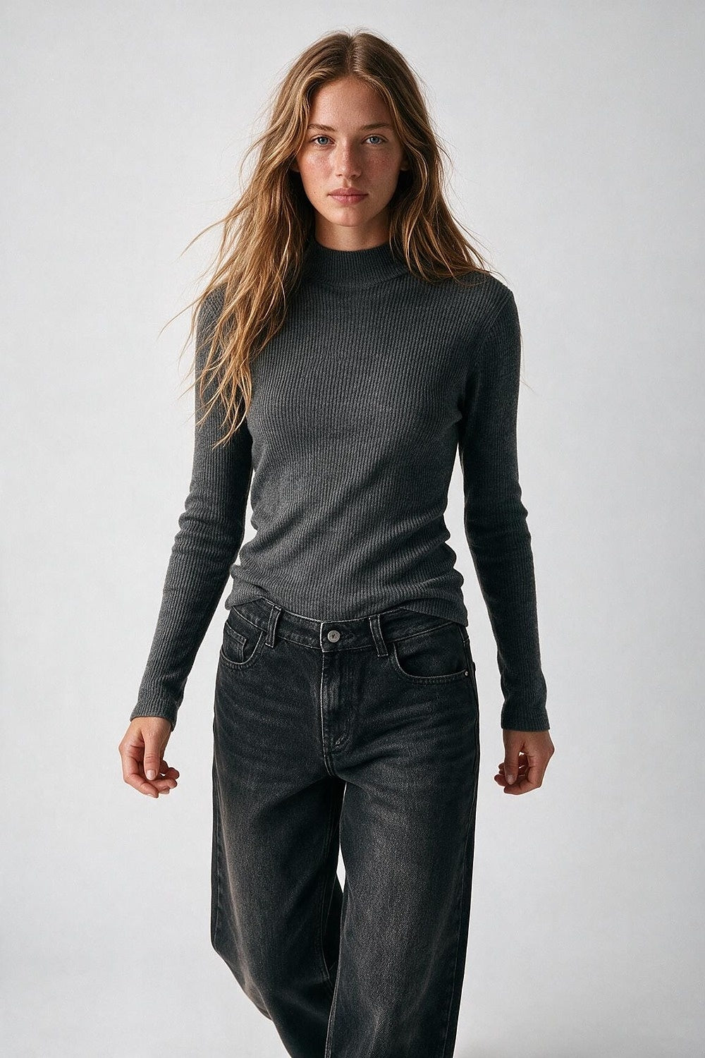 Fine Ribbed Merino Wool Sweater in grey with Mock neck - Jumpers