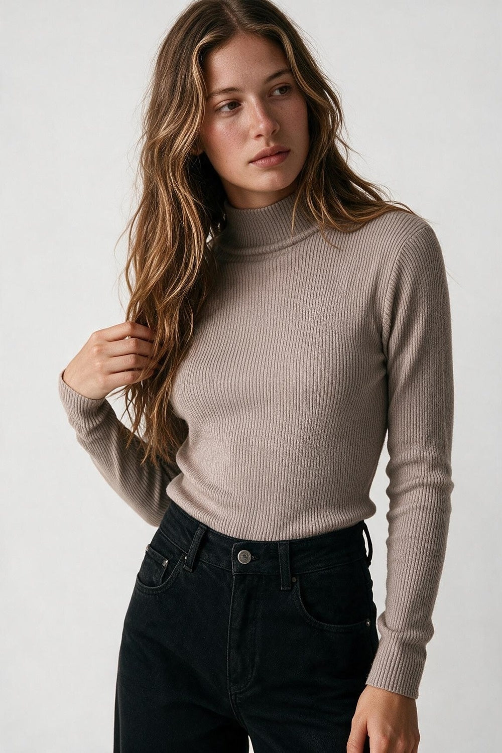Fine Ribbed Merino Wool Sweater in beige with Mock neck - Jumpers