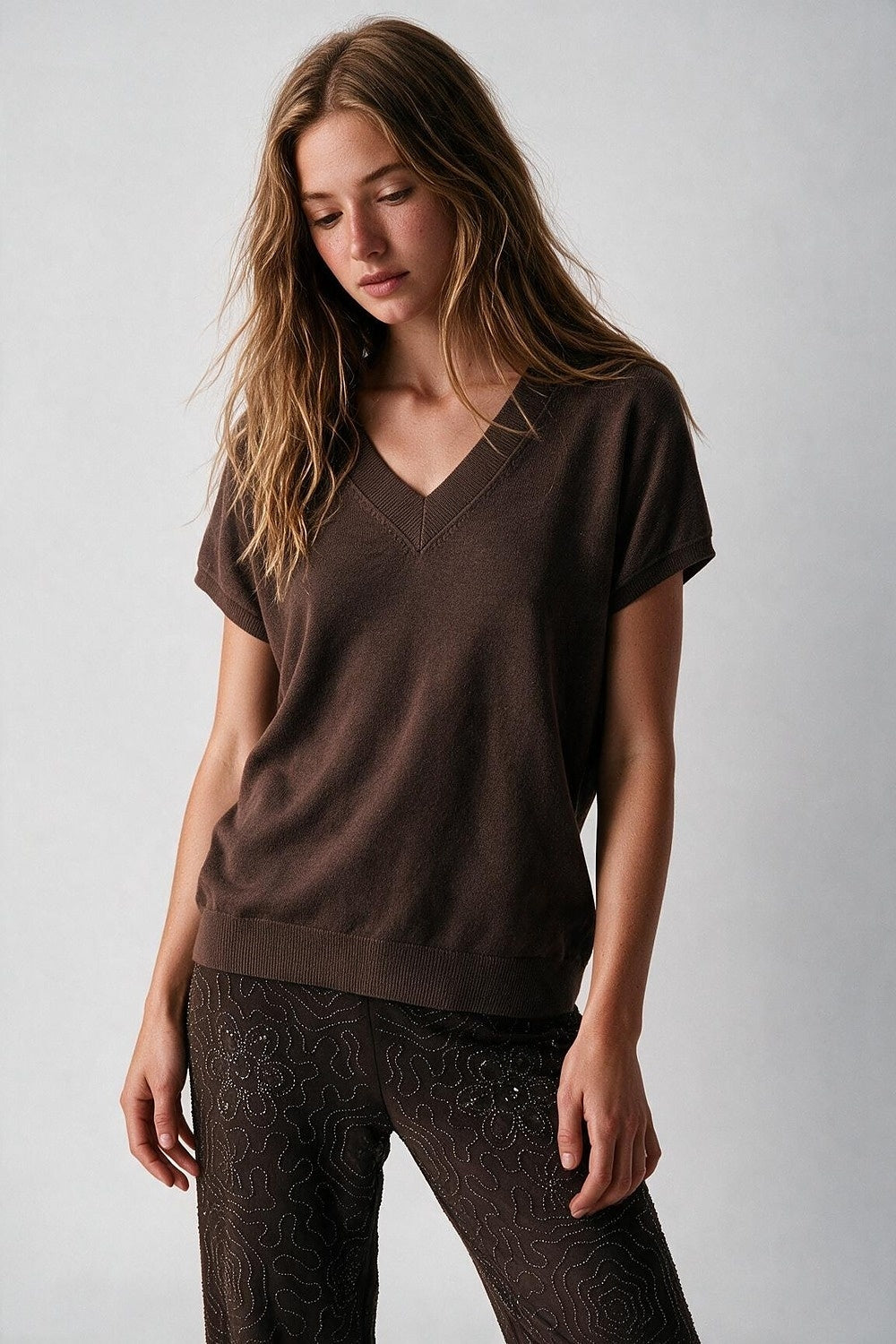 Brown Fine-Knit V-Neck Sweater with Short Dolman Drop-Shoulder Sleeves - Tops