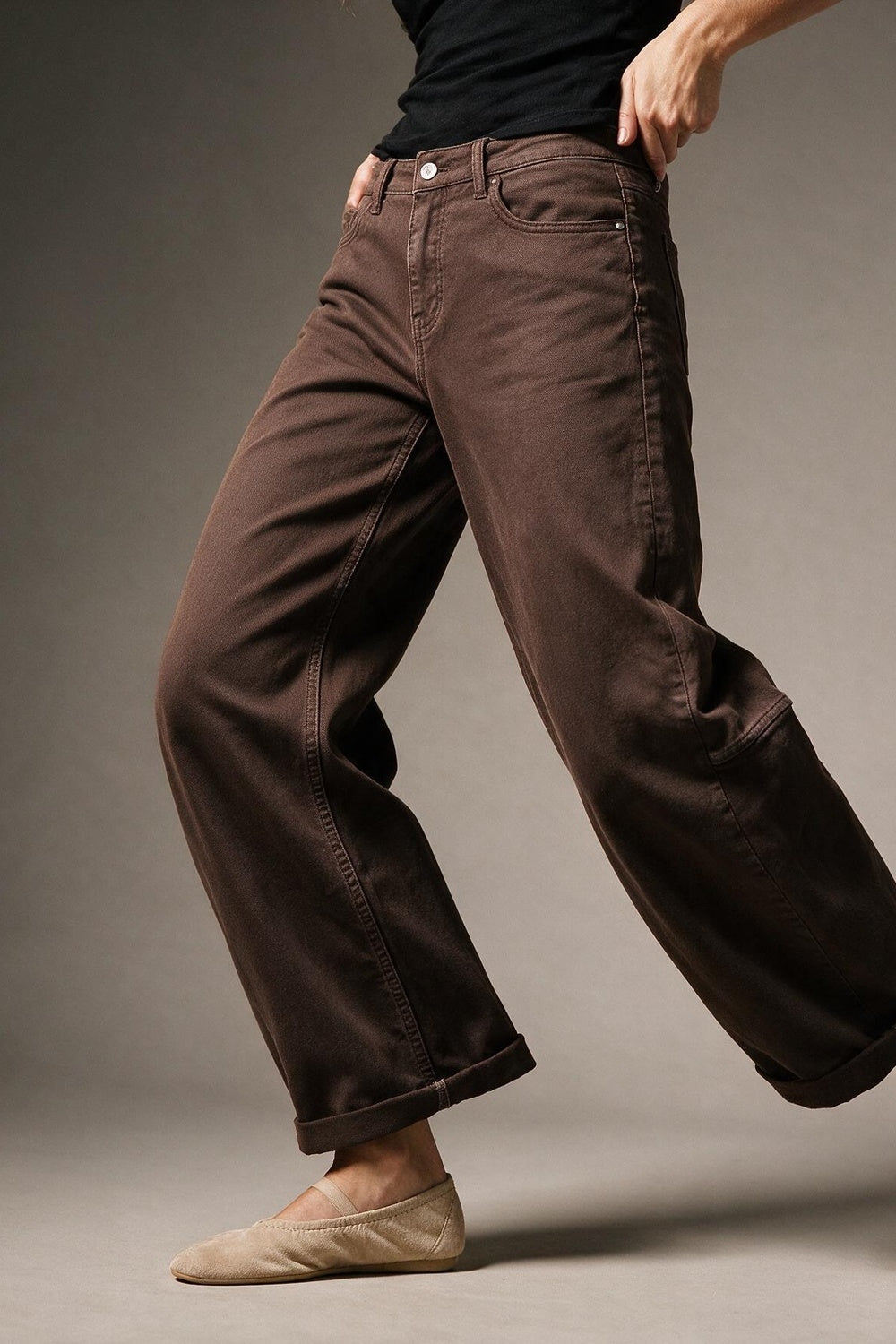 Brown Wide-Leg Cotton Twill Pants with Pockets in Barrel Style - Coloured Jeans
