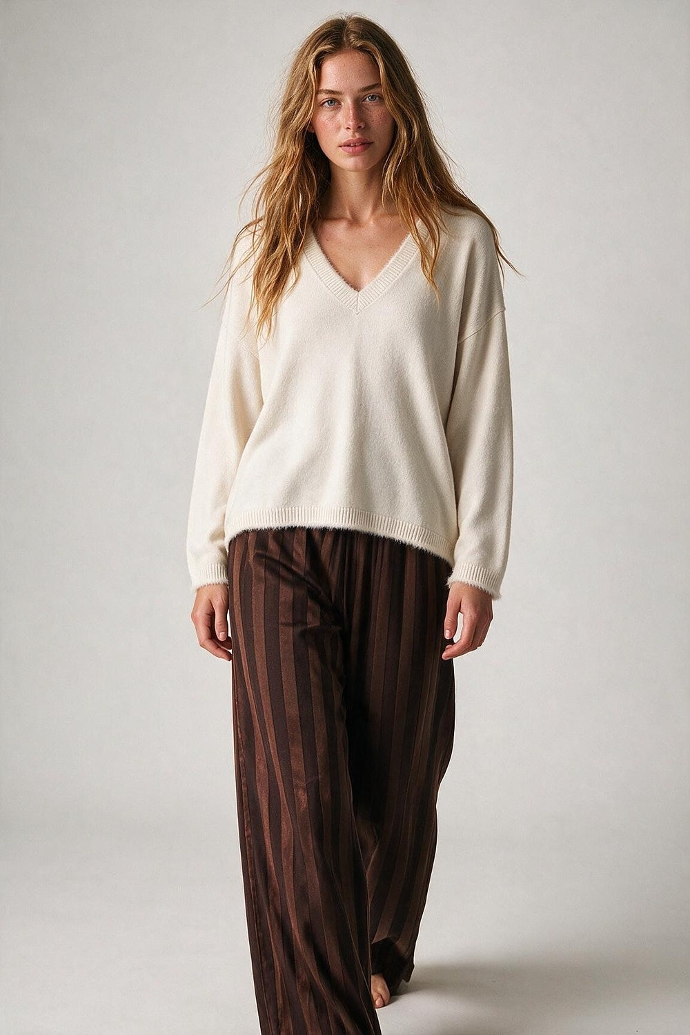 Cream V-Neck Sweater with Faux Fur Trim - Jumpers