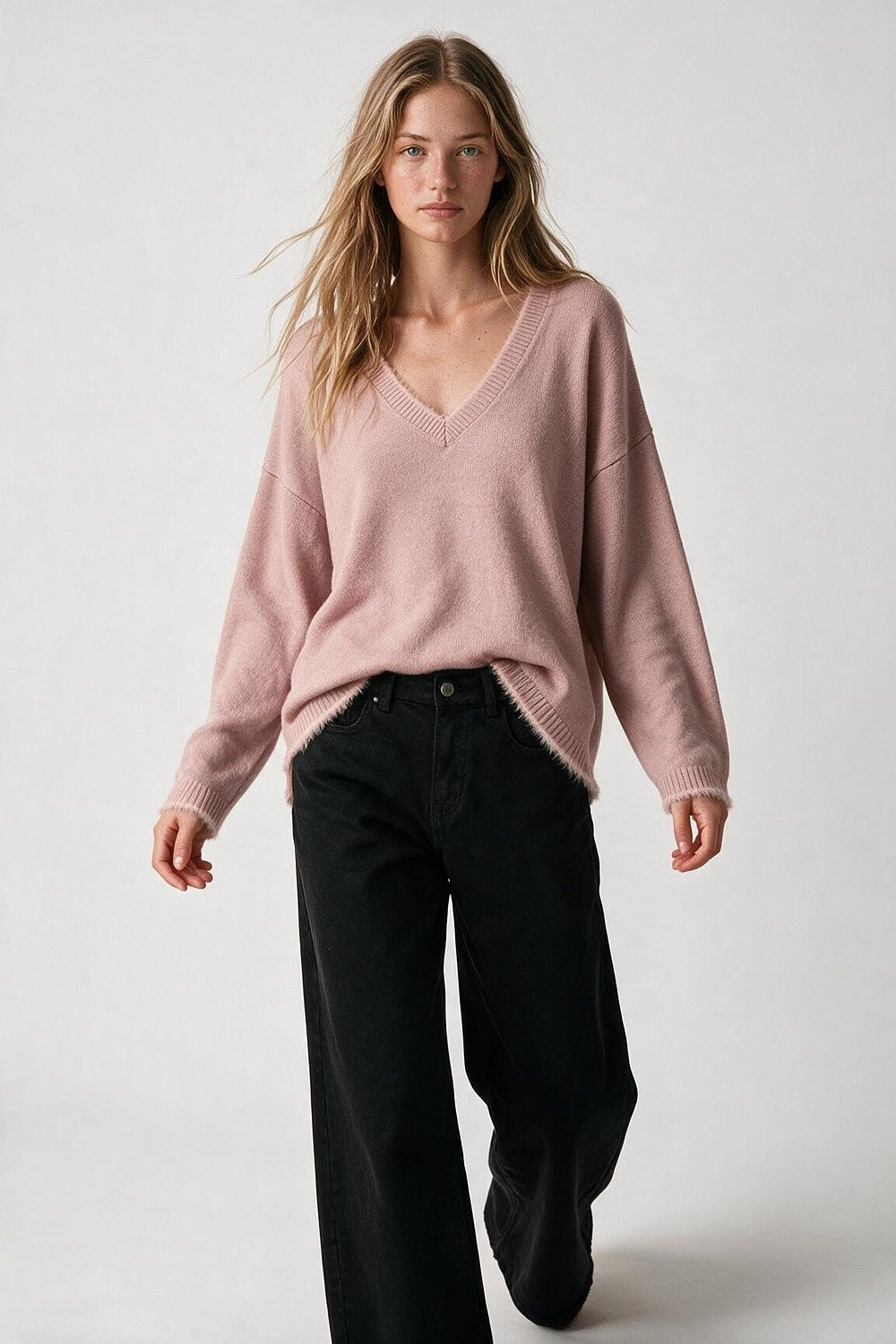 dusty pink V-Neck Sweater with Faux Fur Trim - Jumpers