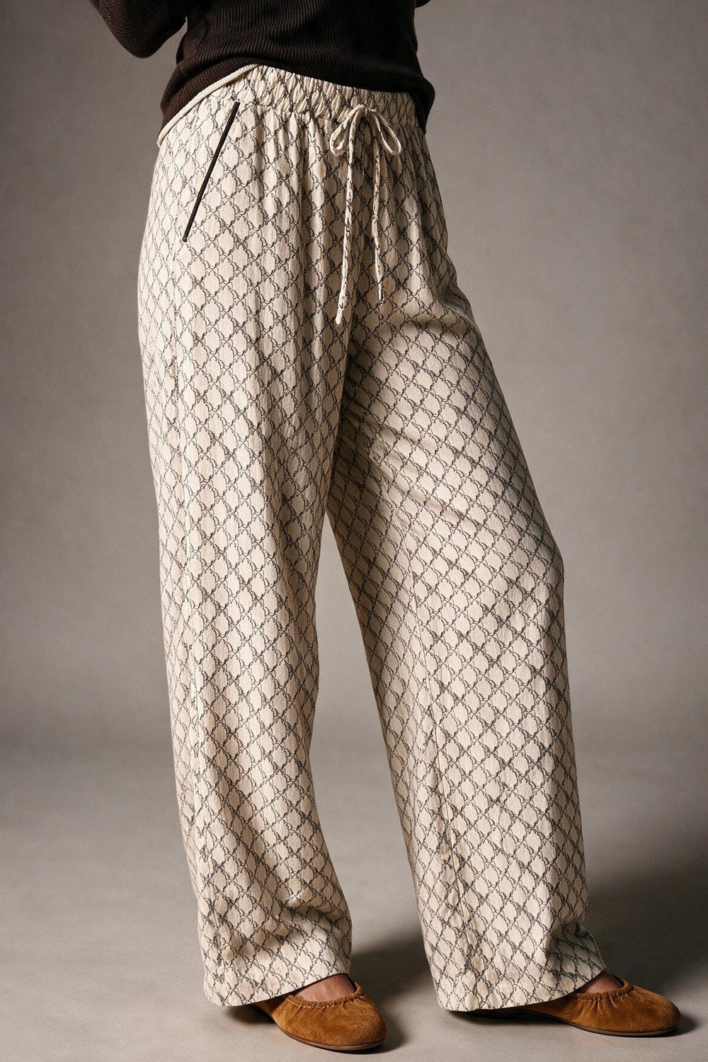 Cream horse Print Quilted Drawstring Wide Leg Pants - trousers