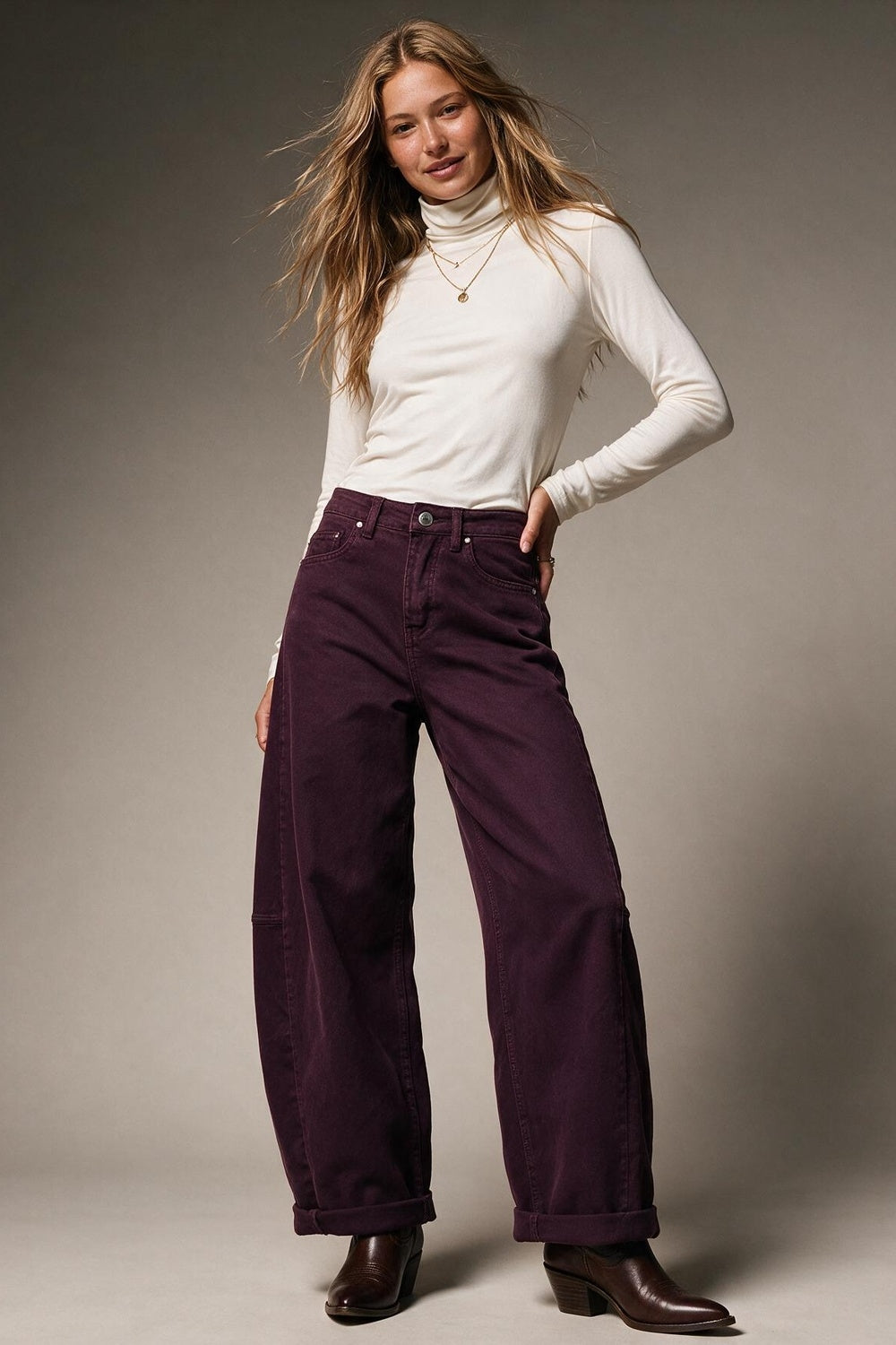 White Long Sleeve Slim Fit Turtleneck t-shirt in fabric viscose - top