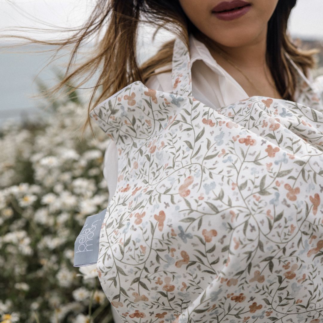 Feeding & Pumping Privacy Cover - Sweet & Wild - Nursing Covers
