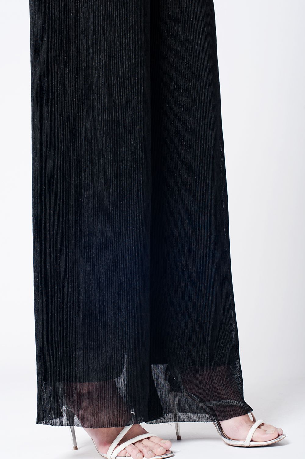 Black cheesecloth trousers