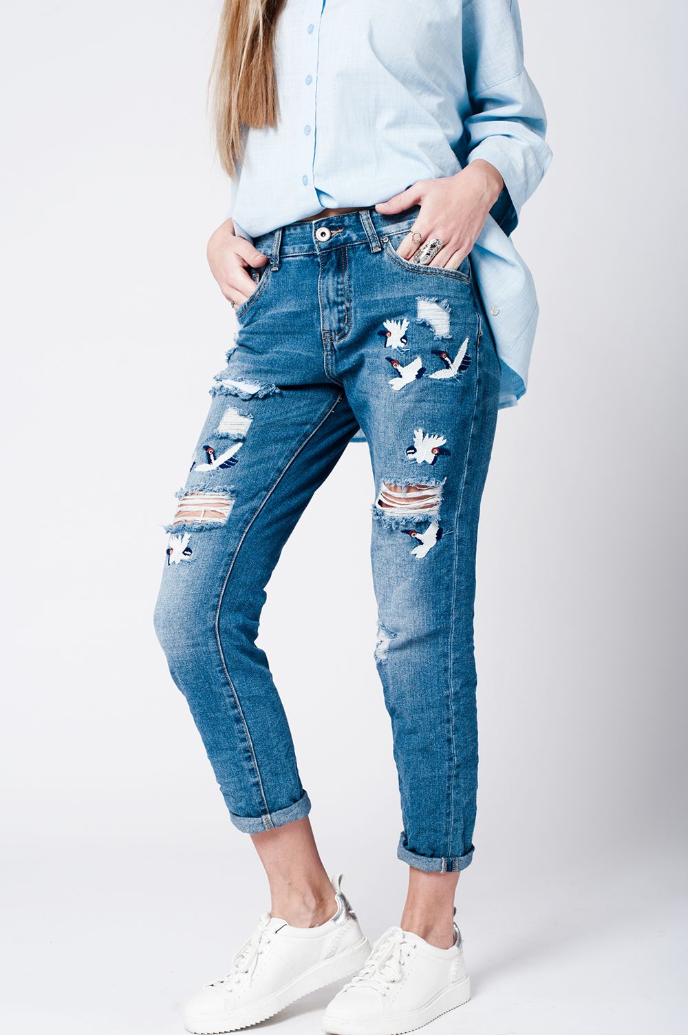 Blue wash mom jeans bird embroidery - Denim