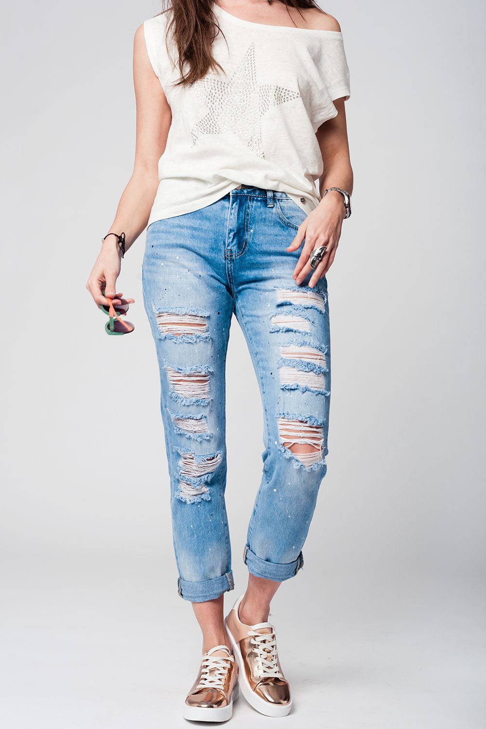 Mom jeans with extreme rips and paint splatter - Denim