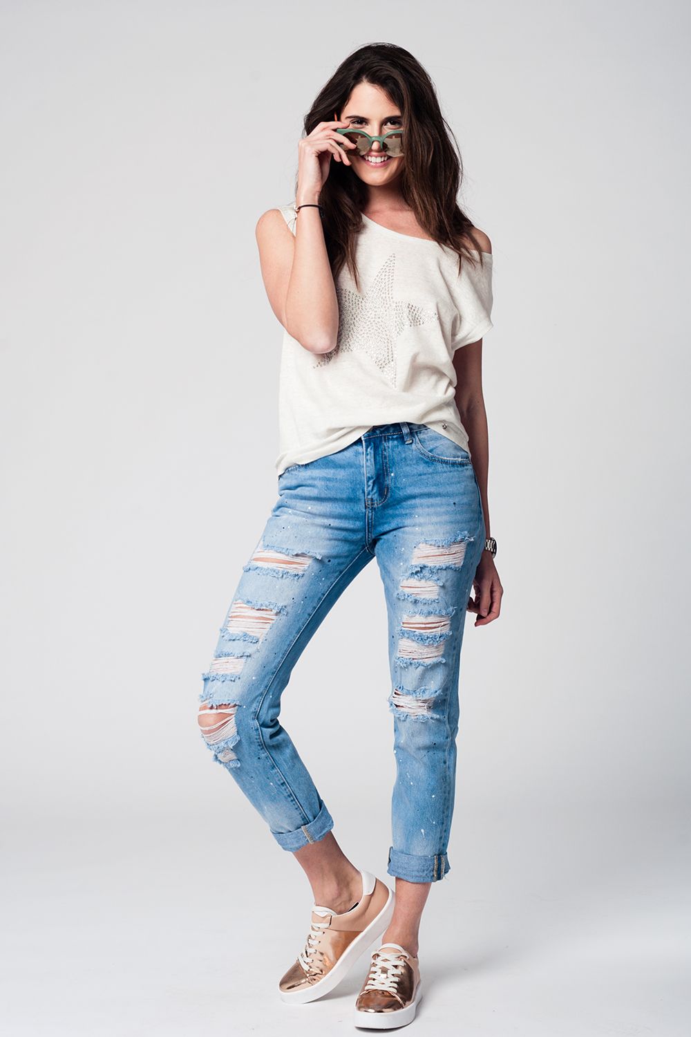 Mom jeans with extreme rips and paint splatter - Denim