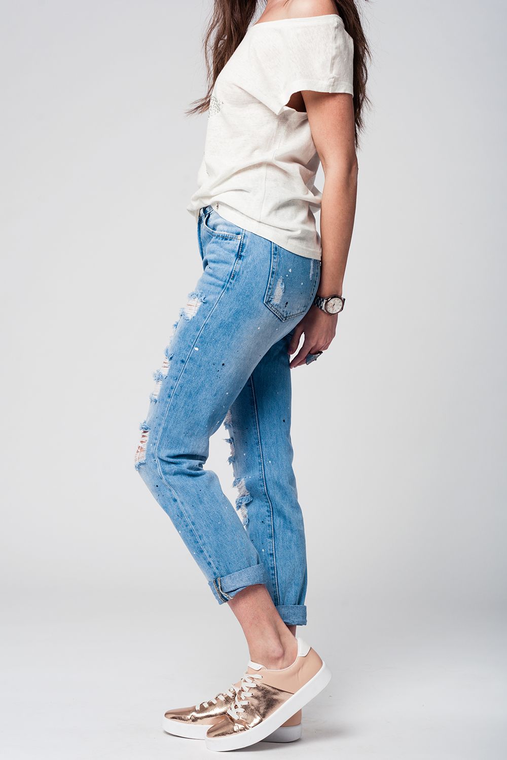 Mom jeans with extreme rips and paint splatter - Denim