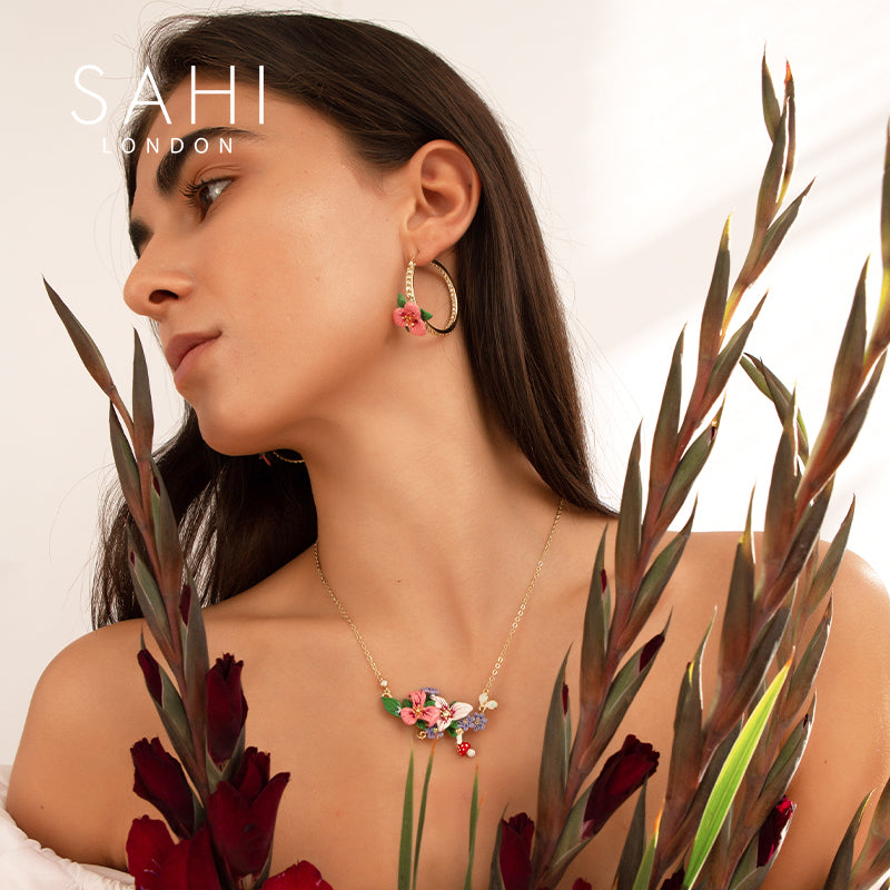 SAHI ENCHANTING GARDEN PENDANT NECKLACE - NECKLACE