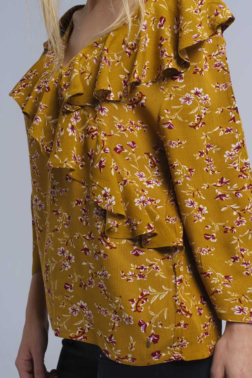 Shirt with crossed ruffles in mustard - Shirts