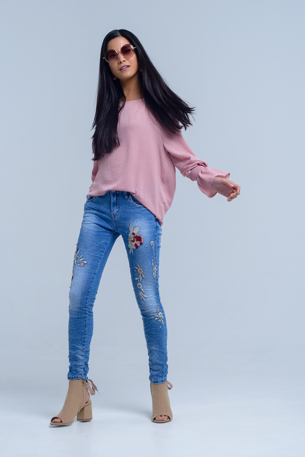 Jeans with floral embroidery - Denim