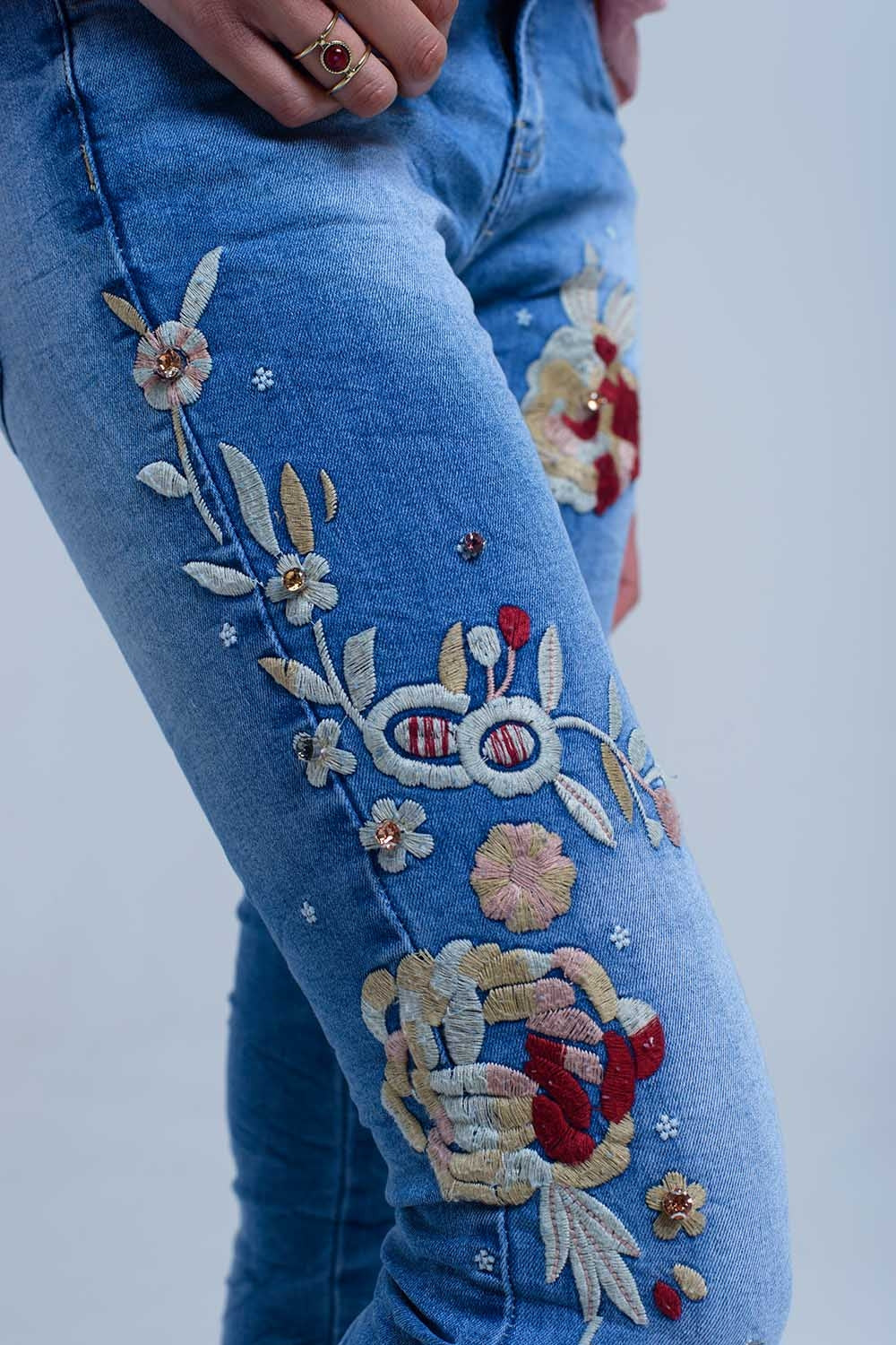 Jeans with floral embroidery - Denim