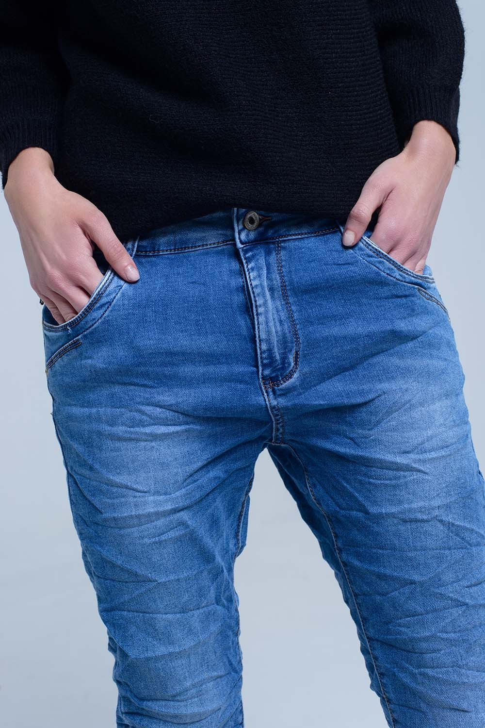 Boyfriend jean with zip pocket detail - Denim