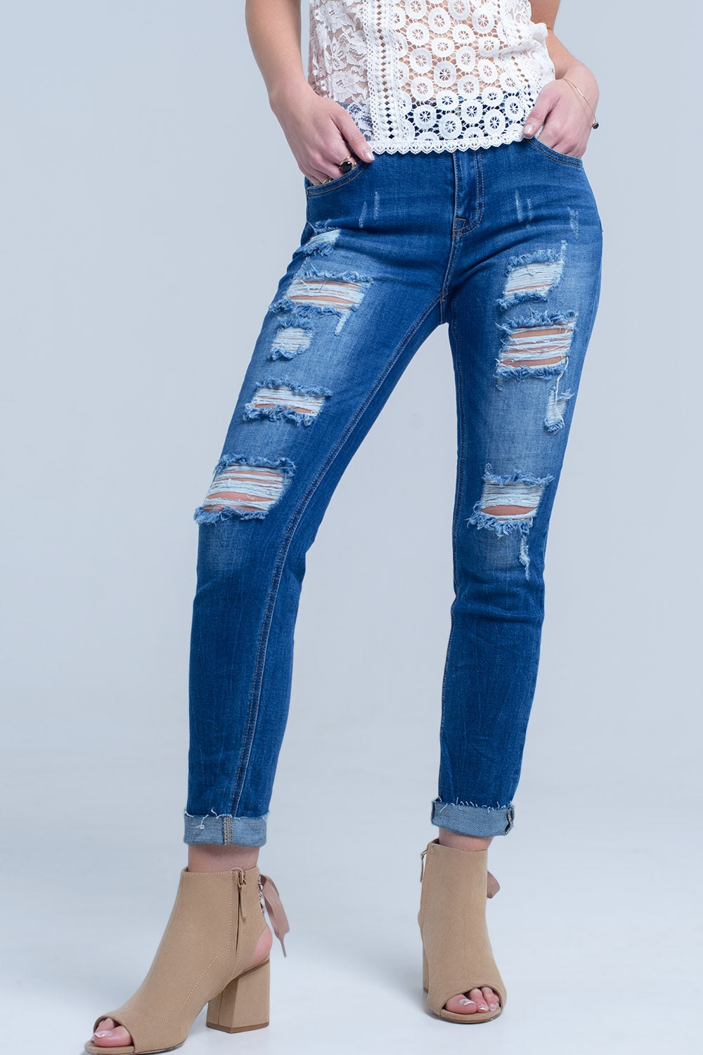 Jean with shredded rips and raw-cut cuffs - Denim