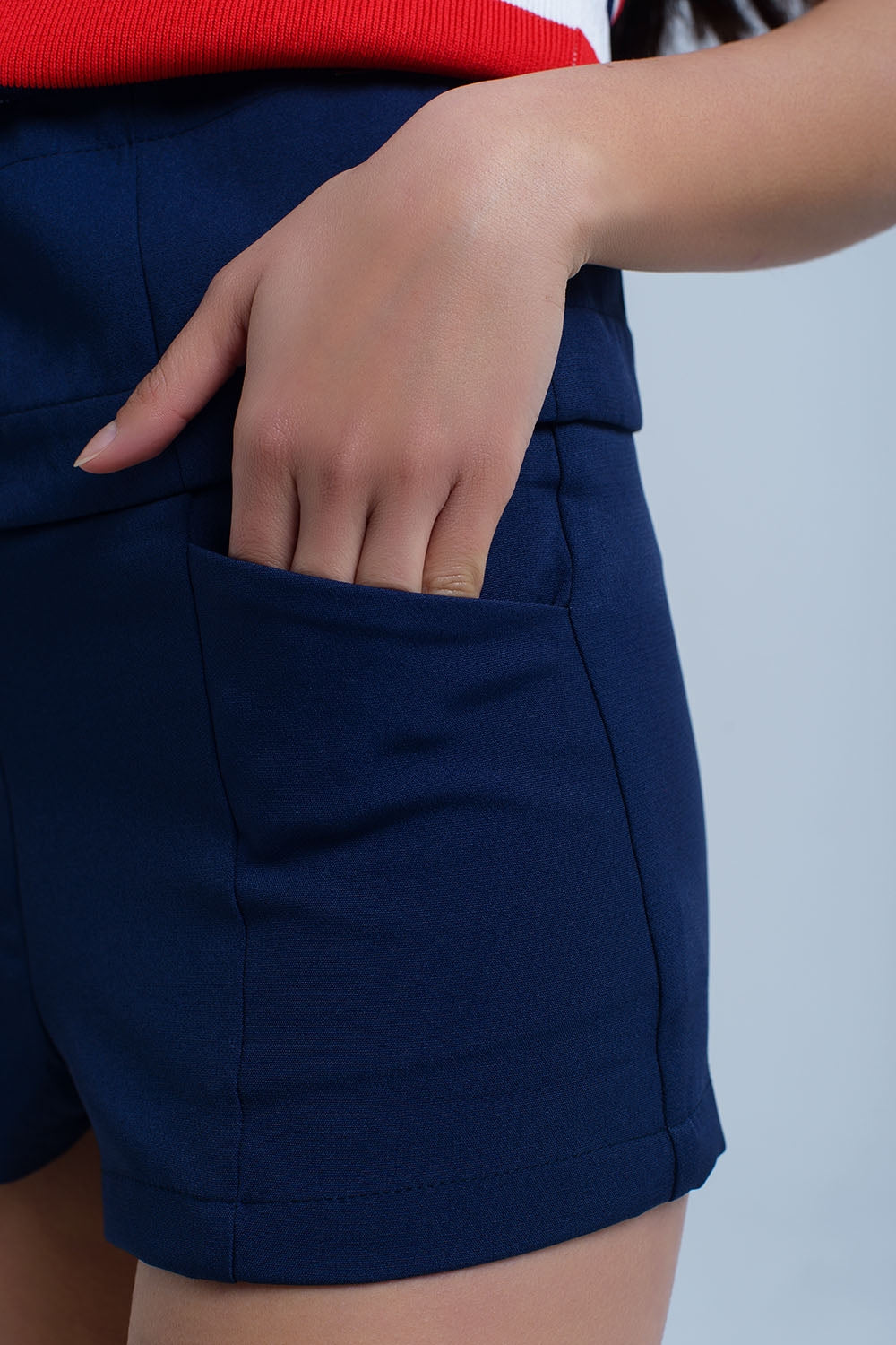 Navy short with tie detail - trousers