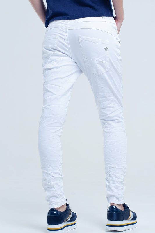 Crumpled white jeans with pockets - Coloured Jeans
