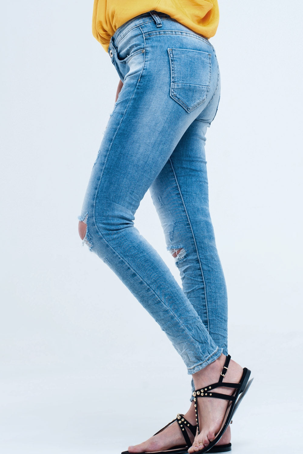 Skinny jeans in mid wash with knee rips - Denim