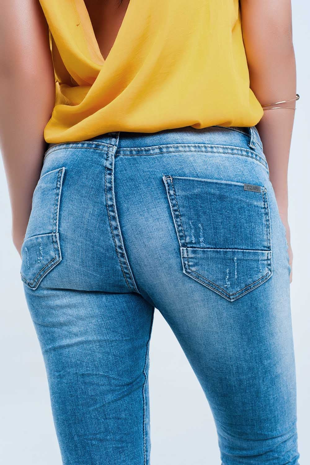 Skinny jeans in mid wash with knee rips - Denim