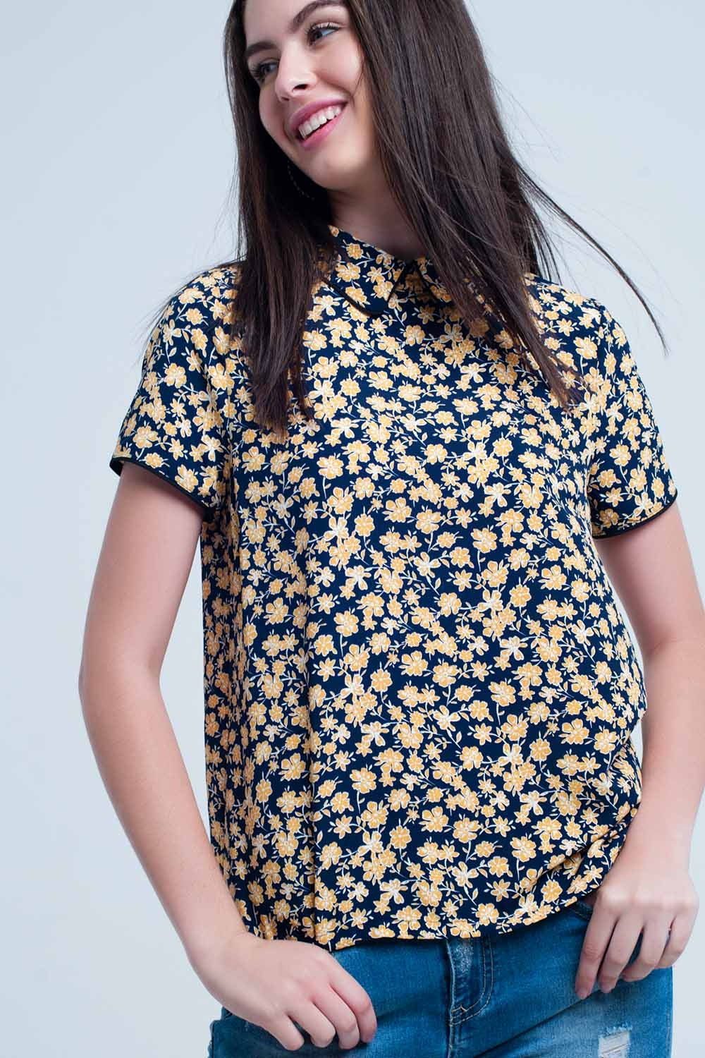 Shirt with yellow flowers print