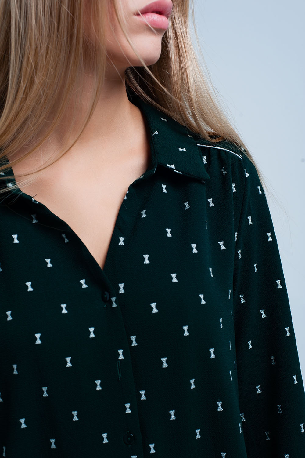 Green longline shirt with silver ribbon pattern - Shirts