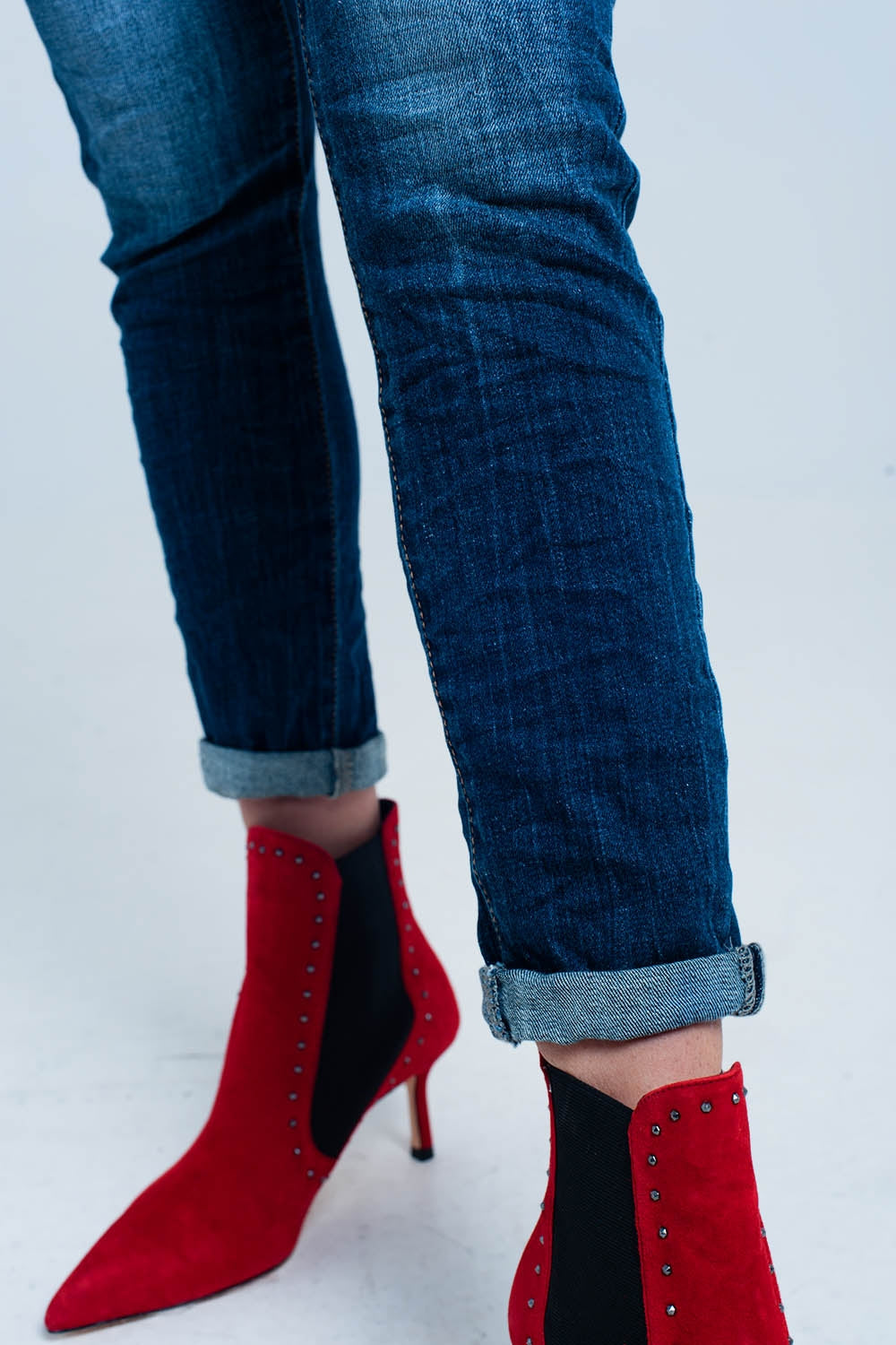Dark Wash high waist Jeans with Rhinestone Details