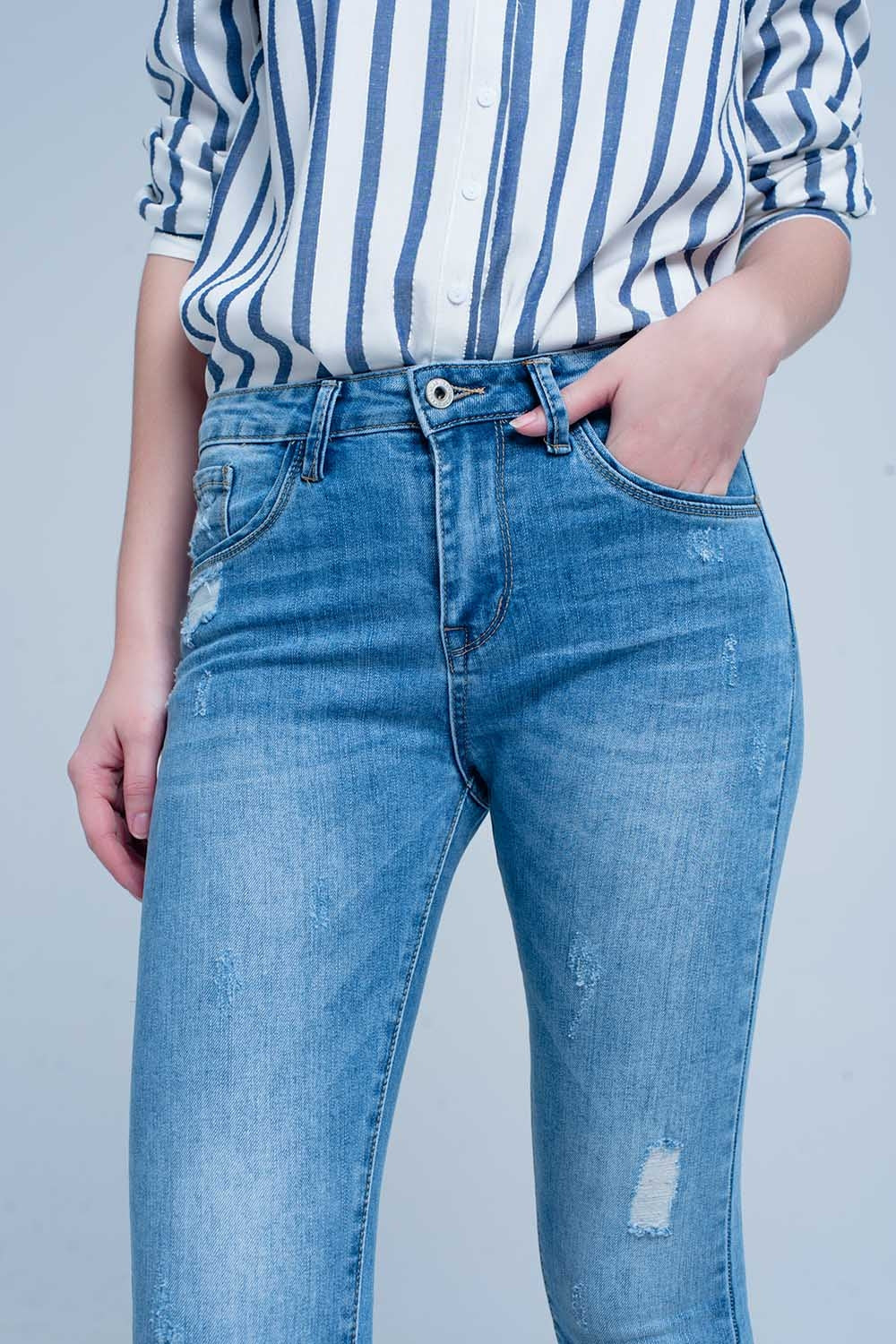 light wash skinny jean in blue - Denim