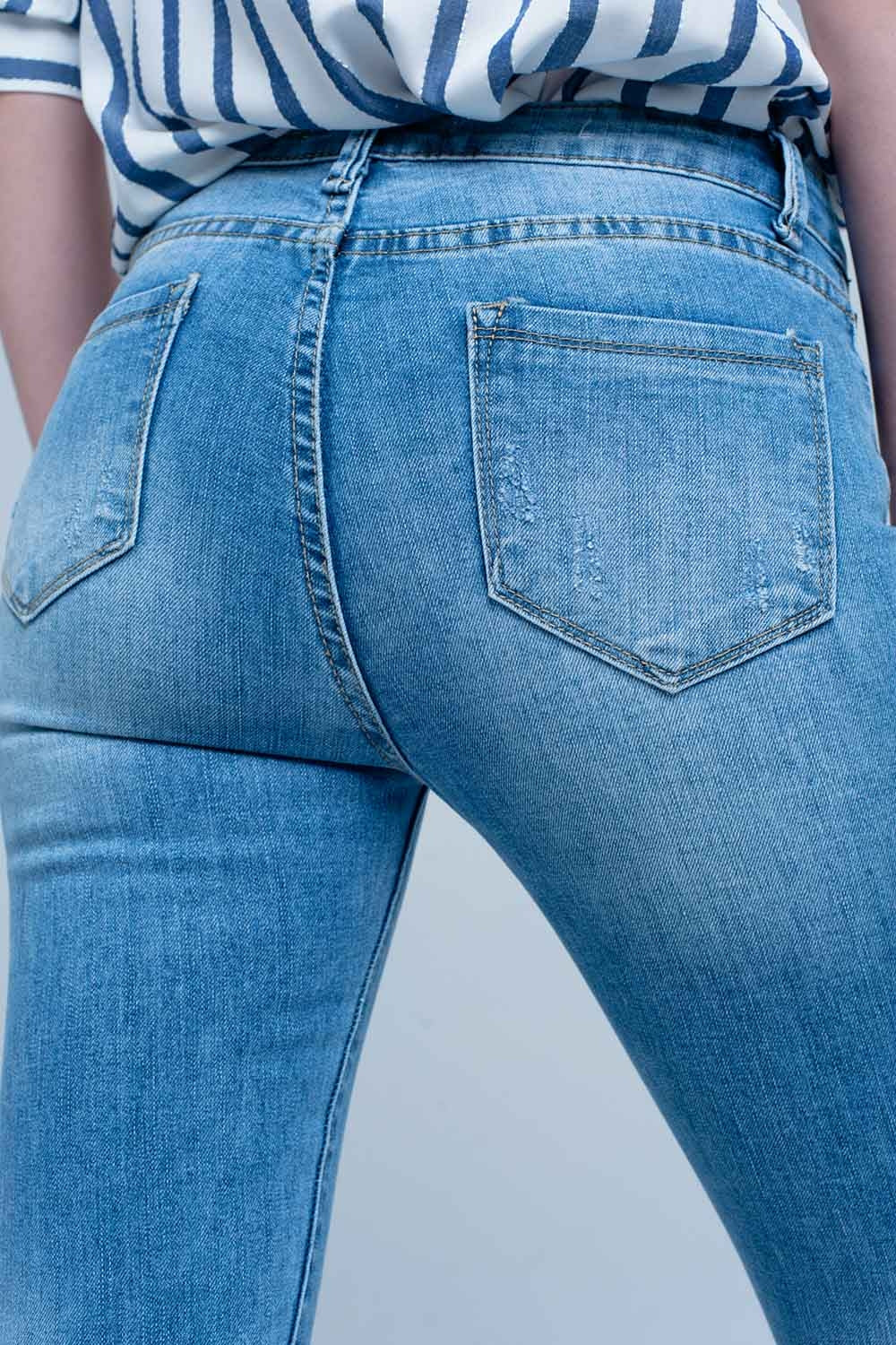 light wash skinny jean in blue - Denim
