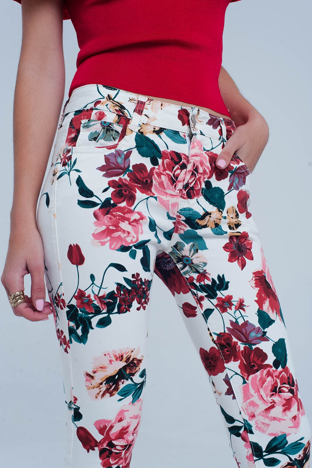 White jeans with roses print - Coloured Jeans