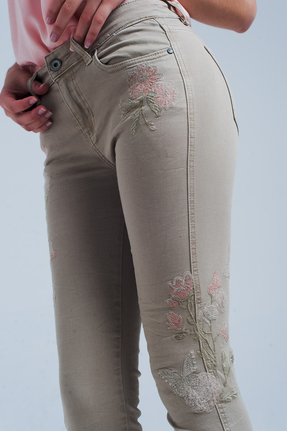 Beige jeans with Floral Embroidery - Coloured Jeans