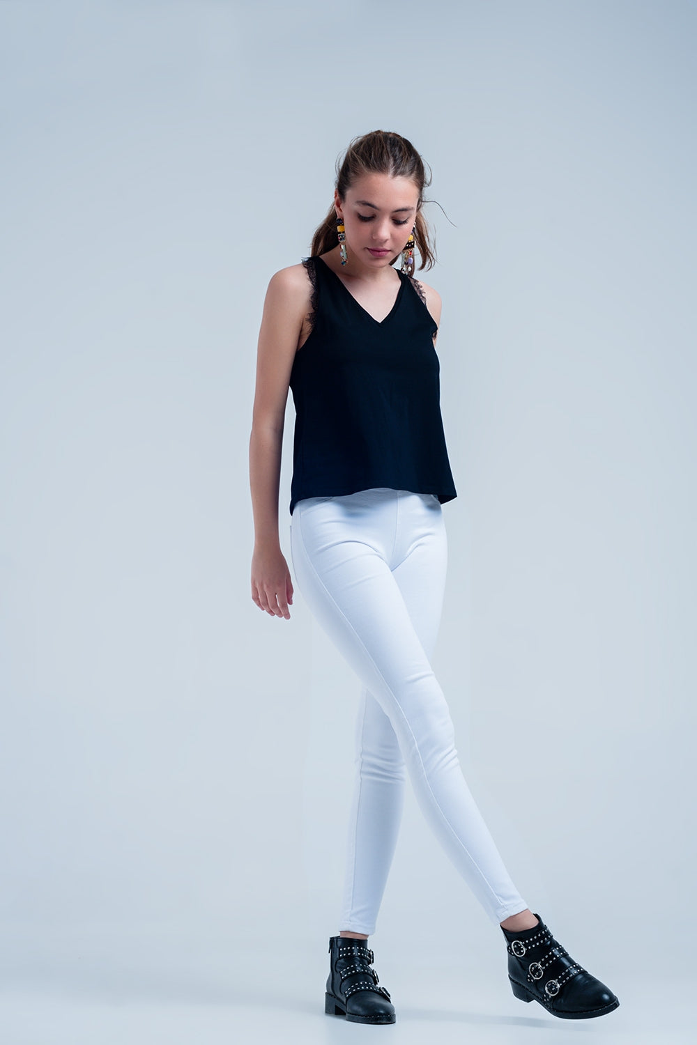 White Jeggings with back pockets - trousers