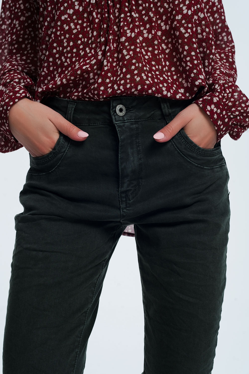 Drop crotch skinny jean in khaki - Coloured Jeans